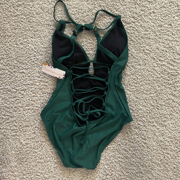 SOCIALA Sexy Strappy Back Monokini Swimsuit - Picture 4 of 5